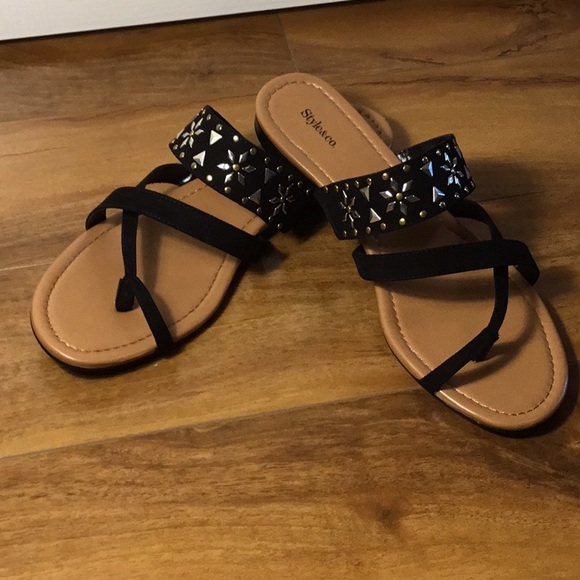 Style & Co. Shoes - 🎉HP 5/29/19🎉 Style & Co. Women’s Sandals Sz. 9